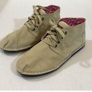 NWOT Toms Khaki Canvas Booties.